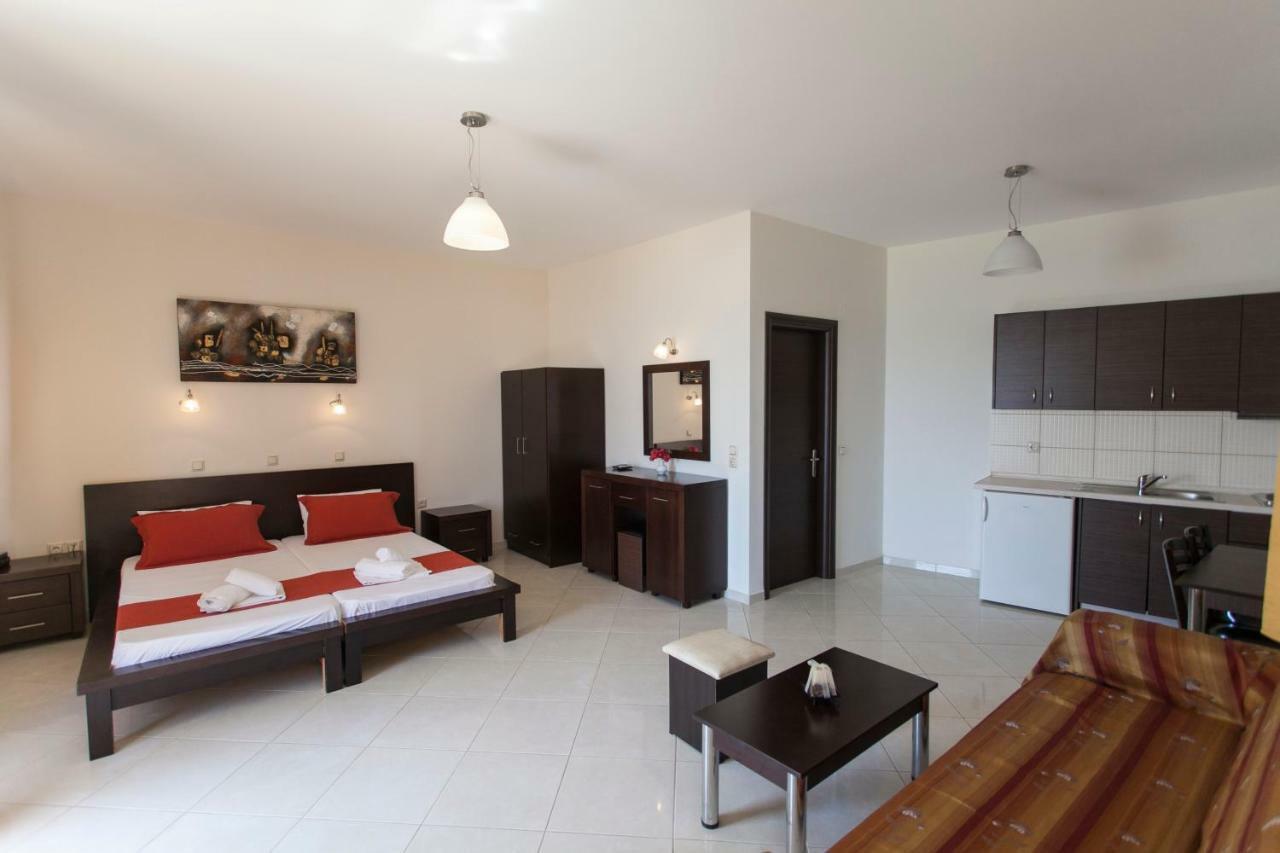 Siarbas Hotel Paralia Vrachou Exterior photo