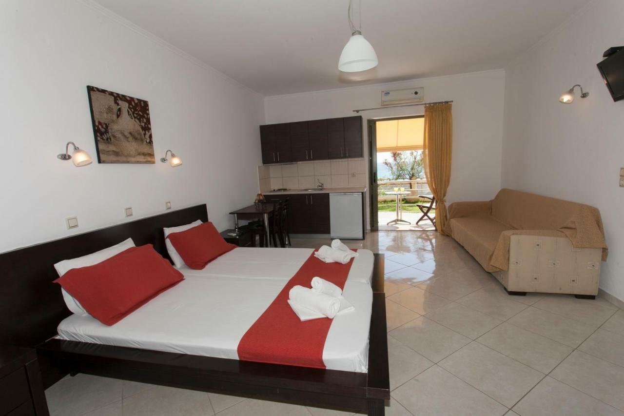 Siarbas Hotel Paralia Vrachou Exterior photo